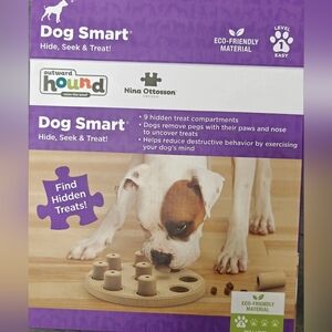 Outward Hound Dog Smart Puzzle Toy - Purple and Beige